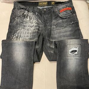 Men’s Akoo Distressed Denim Size 34